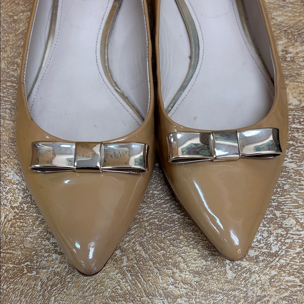 Coach Beige Patent Leather Flats with Metallic Bow - Picture 3 of 9